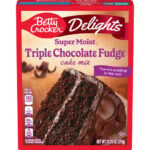 Betty Crocker - Delights Super Moist Cake Mix Triple Chocolate Fudge (12 x 13.25oz) - Pallet